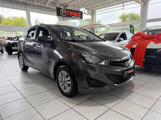 HYUNDAI HB20S 1.0 COMFORT PLUS 12V FLEX 4P MANUAL